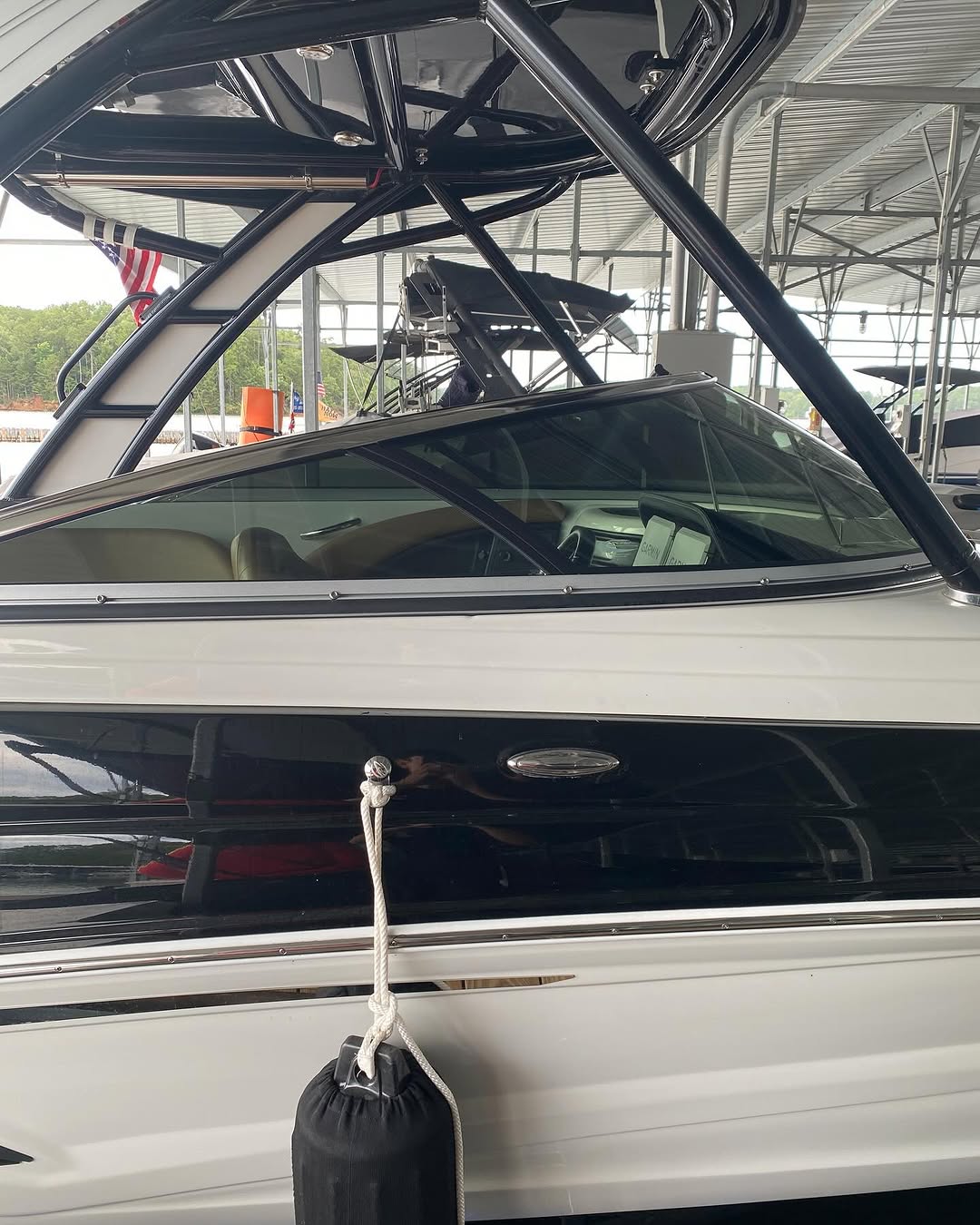 Boat cabin window tint